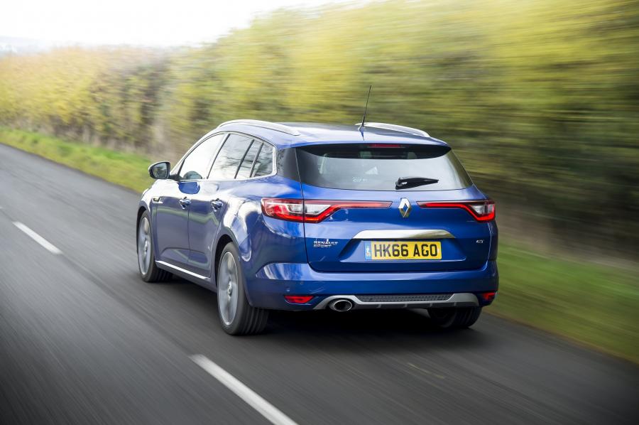  Renault Megane Estate GT 2016 года  (UK) (фото 18 из 30)